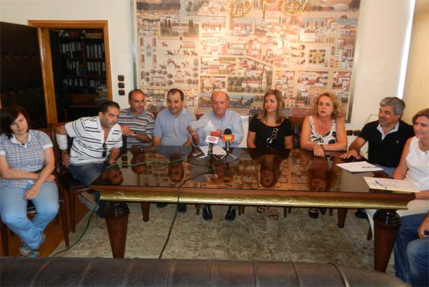 Νέες αίθουσες και κλειστό γυμναστήριο στο 1ο δημοτικό Γιάννουλης Νέες αίθουσες και κλειστό γυμναστήριο στο 1ο δημοτικό Γιάννουλης