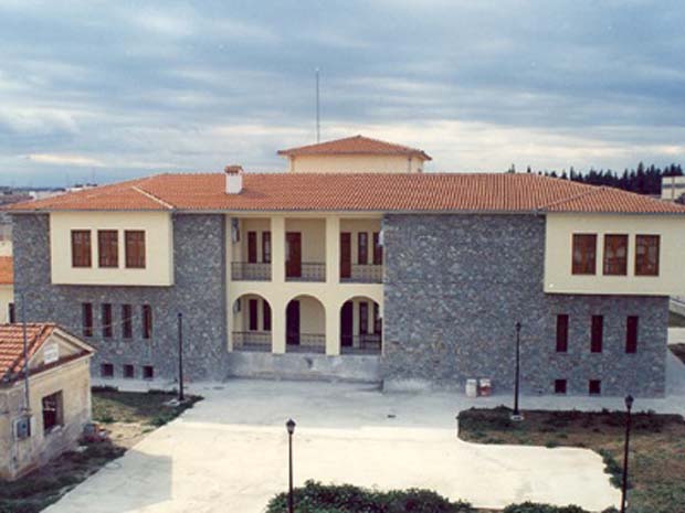 Το Λαογραφικό Μουσείο Λάρισας εγκαινιάζει ο υπουργός Πολιτισμού Το Λαογραφικό Μουσείο Λάρισας εγκαινιάζει ο υπουργός Πολιτισμού