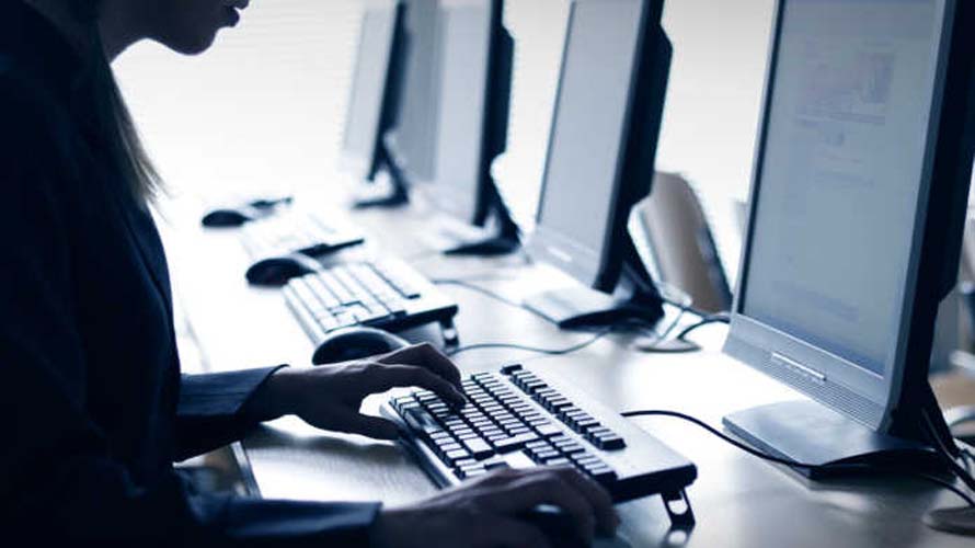 Έφηβη έδεσε τη μητέρα της και την άφησε να πεθάνει από την πείνα! Έφηβη έδεσε τη μητέρα της και την άφησε να πεθάνει από την πείνα!
