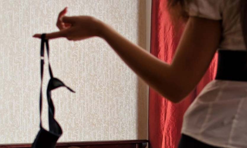 νεαρές γυναίκες οργασμούς
