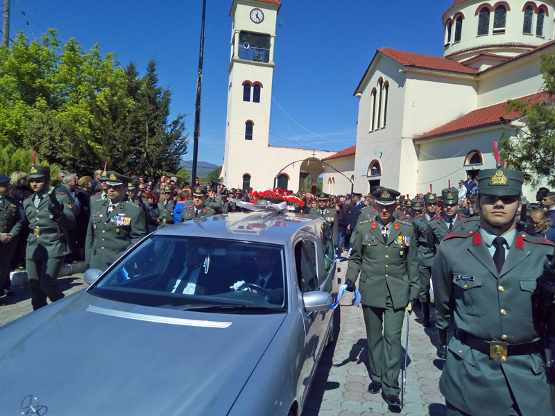 Με θλίψη και οδύνη ο αποχαιρετισμός στον Συνταγματάρχη Θωμά Αδάμο Με θλίψη και οδύνη ο αποχαιρετισμός στον Συνταγματάρχη Θωμά Αδάμο