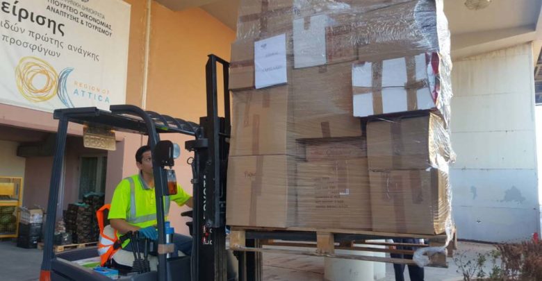 Οι Λαρισαίοι έδειξαν την ψυχή τους - Στην Αττική 30 τόνοι ειδών ανάγκης από την πόλη μας (φωτο) Οι Λαρισαίοι έδειξαν την ψυχή τους - Στην Αττική 30 τόνοι ειδών ανάγκης από την πόλη μας (φωτο)