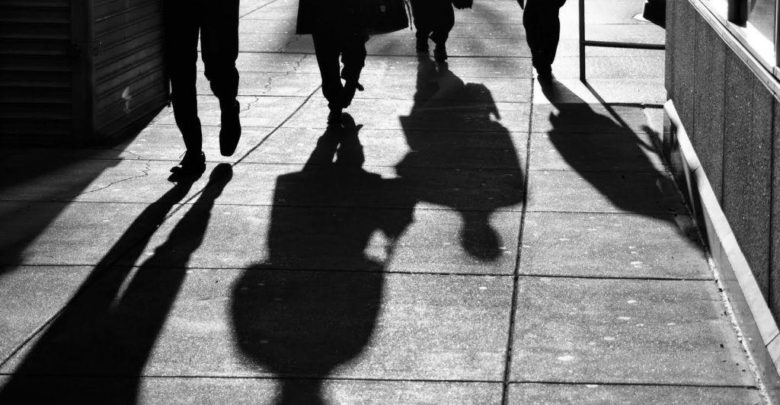 Le Monde: Βαριά κληρονομία της κρίσης η ανεργία στην Ελλάδα Le Monde: Βαριά κληρονομία της κρίσης η ανεργία στην Ελλάδα