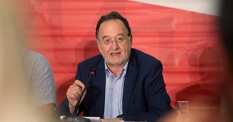 Π. Λαφαζάνης: Ο Τζέφρυ Πάιατ και ο Τζες Μπέιλι είναι οι πραγματικοί κυβερνήτες Αθηνών και Σκοπίων Π. Λαφαζάνης: Ο Τζέφρυ Πάιατ και ο Τζες Μπέιλι είναι οι πραγματικοί κυβερνήτες Αθηνών και Σκοπίων