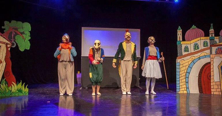 «Ο Καραγκιόζης Ταξιδιώτης» του Μάριου Κωνσταντίνου στο Θέατρο Σοφούλη «Ο Καραγκιόζης Ταξιδιώτης» του Μάριου Κωνσταντίνου στο Θέατρο Σοφούλη