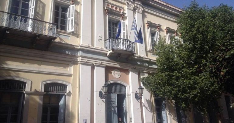 Πάτρα: «Βυθίστηκε» μηχάνημα καθαριότητας του δήμου σε παραλιακό δρόμο λόγω διάβρωσης Πάτρα: «Βυθίστηκε» μηχάνημα καθαριότητας του δήμου σε παραλιακό δρόμο λόγω διάβρωσης