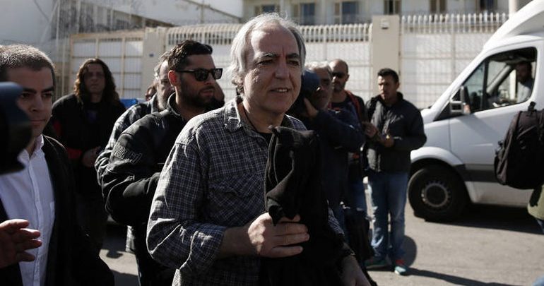 Νέα άδεια στον Δημήτρη Κουφοντίνα Νέα άδεια στον Δημήτρη Κουφοντίνα