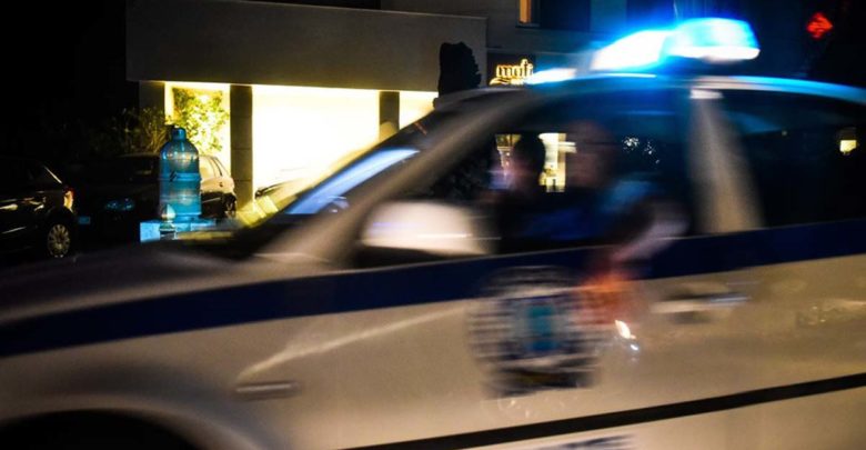 Μαφιόζικη επίθεση στο λιμάνι του Πειραιά: Γάζωσαν άντρα στην Ακτή Κονδύλη Μαφιόζικη επίθεση στο λιμάνι του Πειραιά: Γάζωσαν άντρα στην Ακτή Κονδύλη