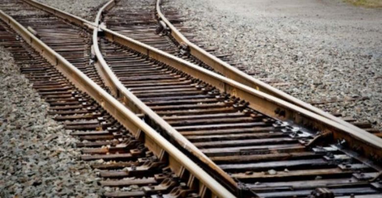Πτώμα άνδρα εντοπίστηκε σε ράγες τρένου έξω από τη Θεσσαλονίκη Πτώμα άνδρα εντοπίστηκε σε ράγες τρένου έξω από τη Θεσσαλονίκη