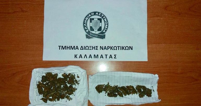 Συνελήφθη 34χρονος με 20,8 γραμμάρια χασίς Συνελήφθη 34χρονος με 20,8 γραμμάρια χασίς