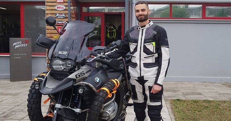 Από τη Θεσσαλονίκη στη Γουινέα με μια GS1200 Από τη Θεσσαλονίκη στη Γουινέα με μια GS1200