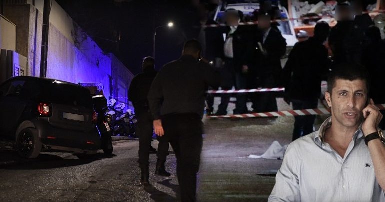 Ανθρωποκυνηγητό για τον εκτελεστή με το καπέλο Ανθρωποκυνηγητό για τον εκτελεστή με το καπέλο