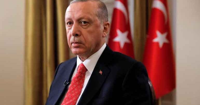 Την αποφυλάκιση των φυλακισμένων Τατάρων της Κριμαίας ζητεί από τη Μόσχα ο Ερντογάν Την αποφυλάκιση των φυλακισμένων Τατάρων της Κριμαίας ζητεί από τη Μόσχα ο Ερντογάν