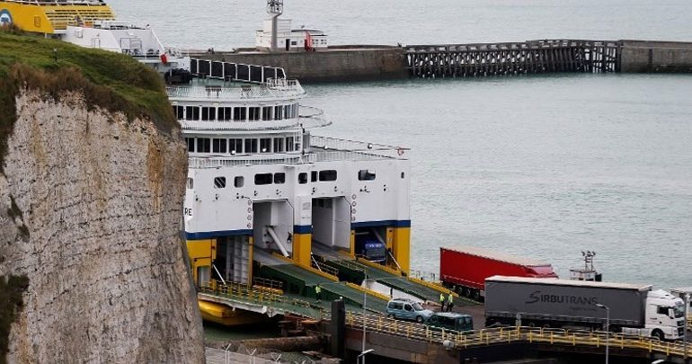 Βρετανία: Βρέθηκαν μέσα σε φορτηγό-ψυγείο 21 μετανάστες από το Βιετνάμ Βρετανία: Βρέθηκαν μέσα σε φορτηγό-ψυγείο 21 μετανάστες από το Βιετνάμ