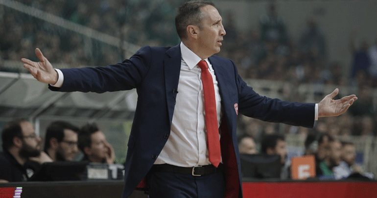 Μπλατ: «Δεν νικάς όταν χάνεις 20 ριμπάουντ» Μπλατ: «Δεν νικάς όταν χάνεις 20 ριμπάουντ»