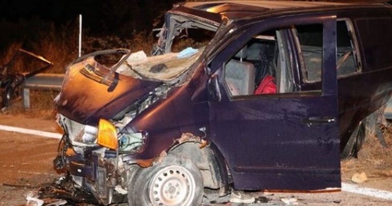Τραγωδία με μετανάστες στη Θεσσαλονίκη: Στους 27 οι τραυματίες - Νεκρό ένα 4χρονο αγόρι Τραγωδία με μετανάστες στη Θεσσαλονίκη: Στους 27 οι τραυματίες - Νεκρό ένα 4χρονο αγόρι