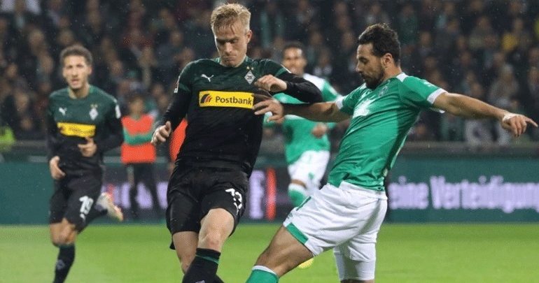 Ανώτερη η Βέρντερ, 3-1 τη Γκλάντμπαχ Ανώτερη η Βέρντερ, 3-1 τη Γκλάντμπαχ