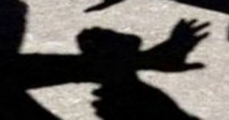 Θρασύτατη ληστεία ηλικιωμένης μέρα-μεσημέρι στην παραλία της Αυλίδας Θρασύτατη ληστεία ηλικιωμένης μέρα-μεσημέρι στην παραλία της Αυλίδας
