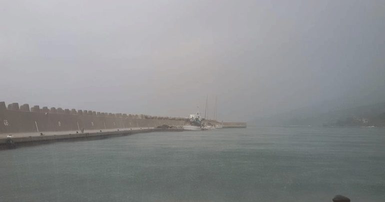 Σαρώνει τη χώρα η κακοκαιρία «Πηνελόπη» Σαρώνει τη χώρα η κακοκαιρία «Πηνελόπη»