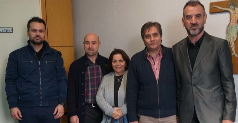 Ρούχα και κουβέρτες για τους απόρους φυλακισμένους στη Λάρισα Ρούχα και κουβέρτες για τους απόρους φυλακισμένους στη Λάρισα