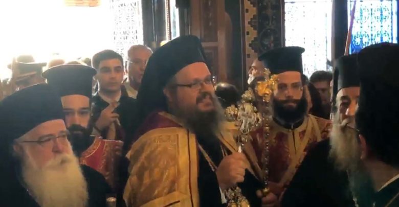 Βίντεο: "Άξιος, άξιος!" - Η στιγμή της εισόδου του Μητροπολίτη Λαρίσης Ιερωνύμου στον Άγιο Αχίλλιο Βίντεο: "Άξιος, άξιος!" - Η στιγμή της εισόδου του Μητροπολίτη Λαρίσης Ιερωνύμου στον Άγιο Αχίλλιο