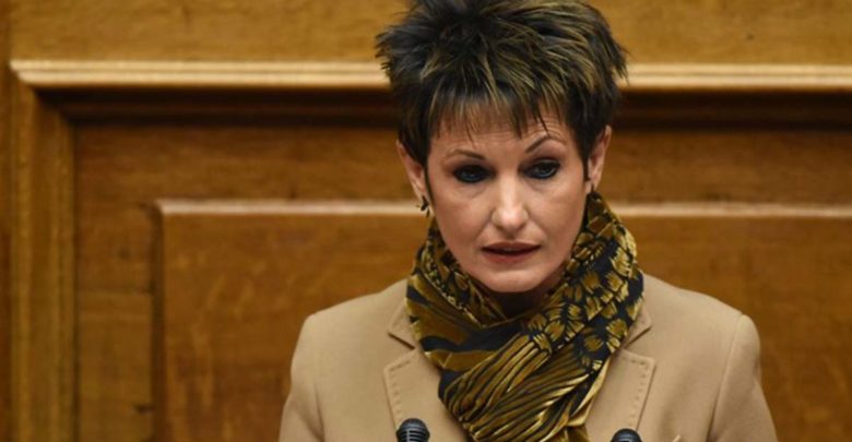 Ενόχληση Βούτση και βουλευτών του ΣΥΡΙΖΑ για την τήρηση ενός λεπτού σιγής στη Βουλή για τον Κατσίφα Ενόχληση Βούτση και βουλευτών του ΣΥΡΙΖΑ για την τήρηση ενός λεπτού σιγής στη Βουλή για τον Κατσίφα