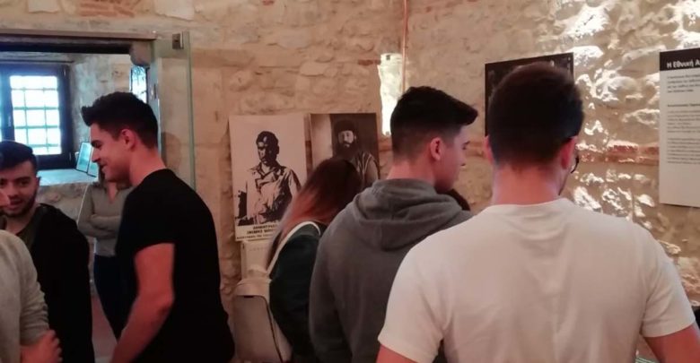 Το ΓΕΛ Νέας Αγχιάλου στο Μουσείο Εθνικής Αντίστασης Λάρισας Το ΓΕΛ Νέας Αγχιάλου στο Μουσείο Εθνικής Αντίστασης Λάρισας