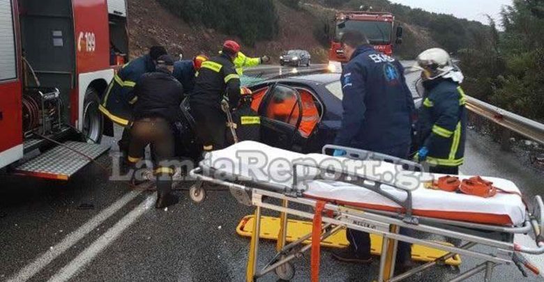 Μετωπική με έναν νεκρό και δύο τραυματίες Μετωπική με έναν νεκρό και δύο τραυματίες