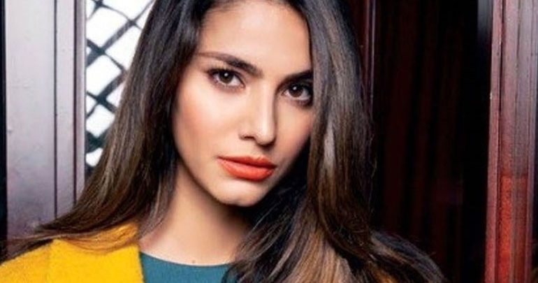 Ηλιάνα Παπαγεωργίου: «Στο σχολείο είχα κάποια θεματάκια…» Ηλιάνα Παπαγεωργίου: «Στο σχολείο είχα κάποια θεματάκια…»