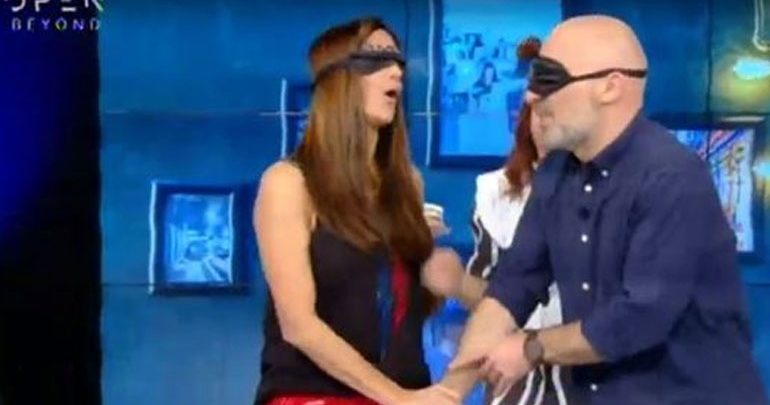 Έλλη Κοκκίνου: Γιατί έβαλε τις φωνές στην εκπομπή του Νίκου Μουτσινά; Έλλη Κοκκίνου: Γιατί έβαλε τις φωνές στην εκπομπή του Νίκου Μουτσινά;