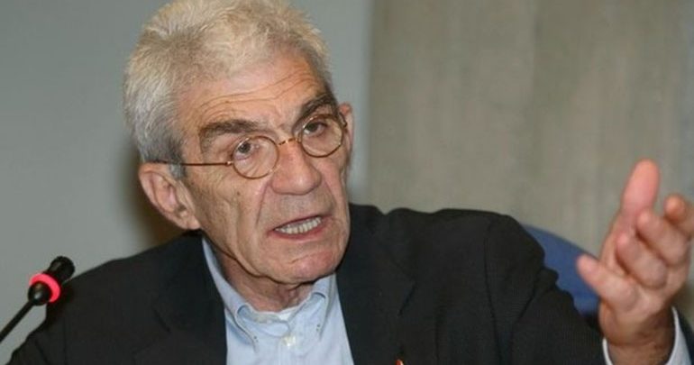 Μπουτάρης: Λυπάμαι που τα κόμματα επιμένουν σε χρίσματα Μπουτάρης: Λυπάμαι που τα κόμματα επιμένουν σε χρίσματα