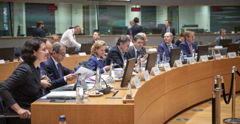 Eurogroup : Χωρίς παρατηρήσεις επί του ελληνικού προϋπολογισμού Eurogroup : Χωρίς παρατηρήσεις επί του ελληνικού προϋπολογισμού
