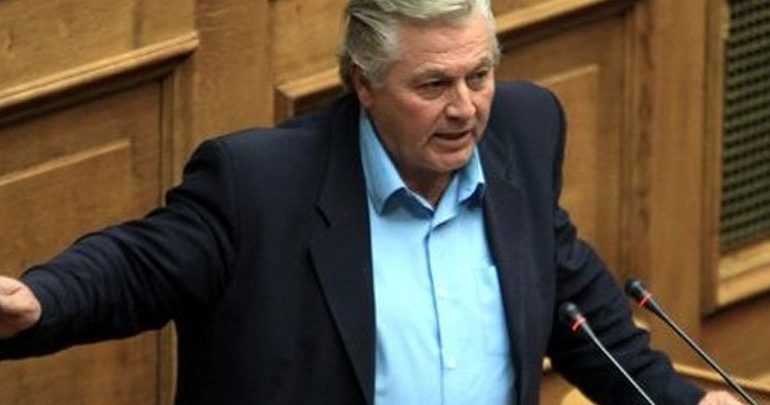 Παπαχριστόπουλος: Θα παραδώσω την έδρα μου αφού ψηφίσω τη Συμφωνία των Πρεσπών Παπαχριστόπουλος: Θα παραδώσω την έδρα μου αφού ψηφίσω τη Συμφωνία των Πρεσπών