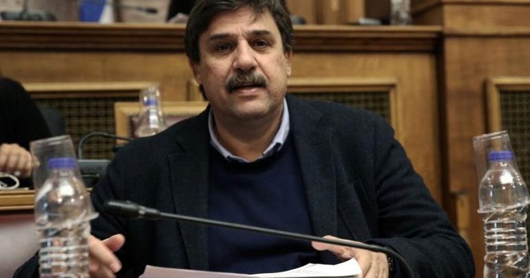 Στην αναμονή το νομοσχέδιο για το φάρμακο με τα κρίσιμα θέματα σε εκκρεμότητα Στην αναμονή το νομοσχέδιο για το φάρμακο με τα κρίσιμα θέματα σε εκκρεμότητα