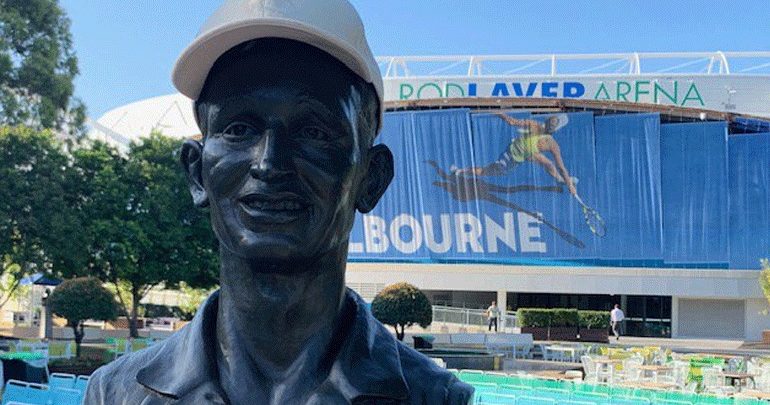 «Λάβα» η Rod Laver Arena την ώρα του ημιτελικού «Λάβα» η Rod Laver Arena την ώρα του ημιτελικού