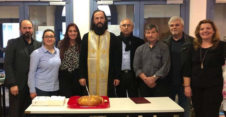 Τυχερός για το 2019 στην κοπή της βασιλόπιτας ο Θεσσαλικός Σύλλογος Βισμπάντεν Τυχερός για το 2019 στην κοπή της βασιλόπιτας ο Θεσσαλικός Σύλλογος Βισμπάντεν