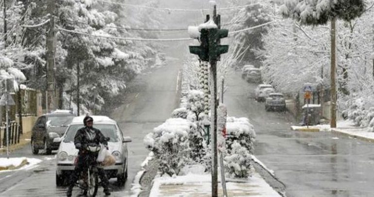 Χιόνια και στην Αττική αναμένεται να φέρει η νέα αλλαγή του καιρού Χιόνια και στην Αττική αναμένεται να φέρει η νέα αλλαγή του καιρού