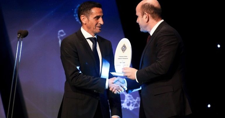 Βραβεύτηκαν οι κορυφαίοι του ελληνικού ποδοσφαίρου Βραβεύτηκαν οι κορυφαίοι του ελληνικού ποδοσφαίρου
