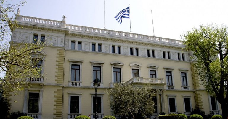 Αύριο το απόγευμα η ορκωμοσία των νέων μελών της Κυβέρνησης Αύριο το απόγευμα η ορκωμοσία των νέων μελών της Κυβέρνησης