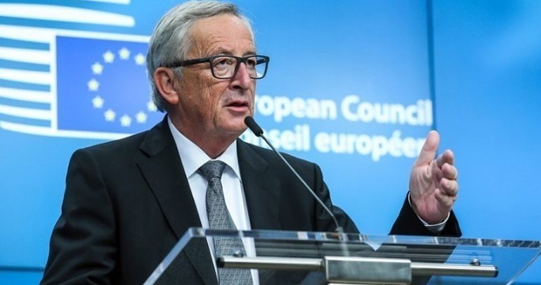 Γιούνκερ: «Κανένας δεν θα εναντιωνόταν» στην αναβολή του Brexit Γιούνκερ: «Κανένας δεν θα εναντιωνόταν» στην αναβολή του Brexit