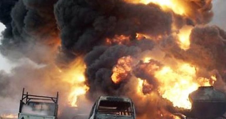 Νιγηρία: Άγνωστοι που πιστεύεται πως είναι ισλαμιστές αντάρτες επιτέθηκαν στην Γκεϊντάμ Νιγηρία: Άγνωστοι που πιστεύεται πως είναι ισλαμιστές αντάρτες επιτέθηκαν στην Γκεϊντάμ