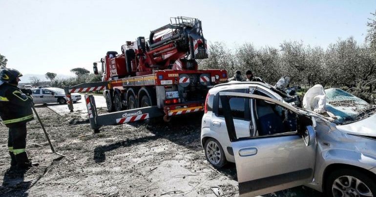 Ιταλία: Τρεις νεκροί από την κακοκαιρία Ιταλία: Τρεις νεκροί από την κακοκαιρία