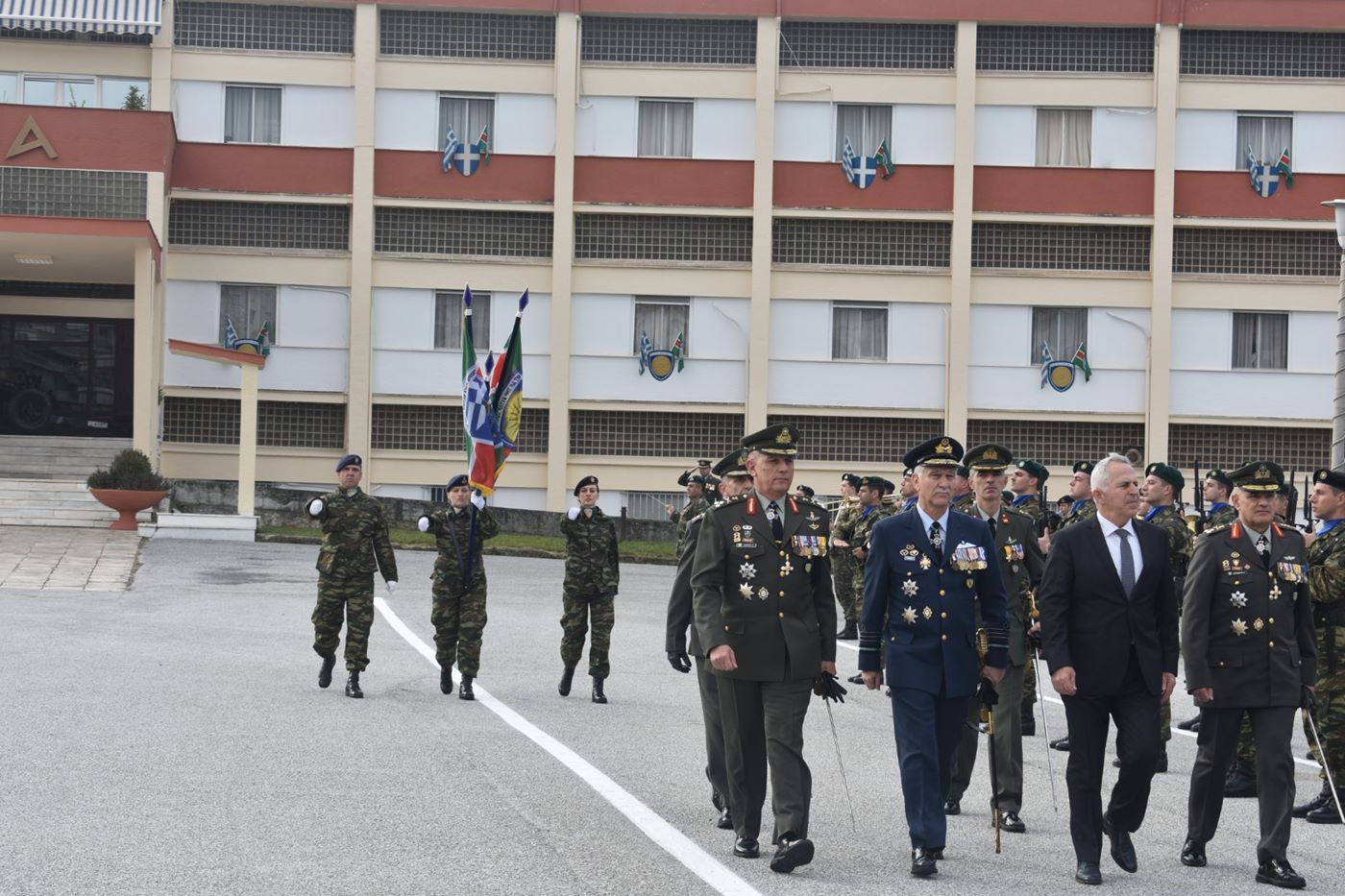DSC 0418 2 paradosi paralavi stratia | Lamianow.gr