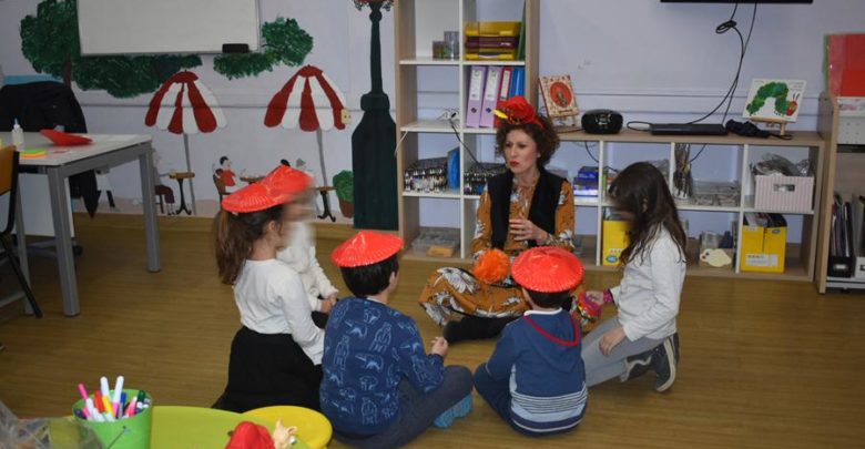 Όταν τα παραμύθια συναντούν το παιχνίδι - Ξεκίνησε το πρόγραμμα διαδραστικής αφήγησης παραμυθιού στο Γαλλικό Ινστιτούτο (φωτο) Όταν τα παραμύθια συναντούν το παιχνίδι - Ξεκίνησε το πρόγραμμα διαδραστικής αφήγησης παραμυθιού στο Γαλλικό Ινστιτούτο (φωτο)