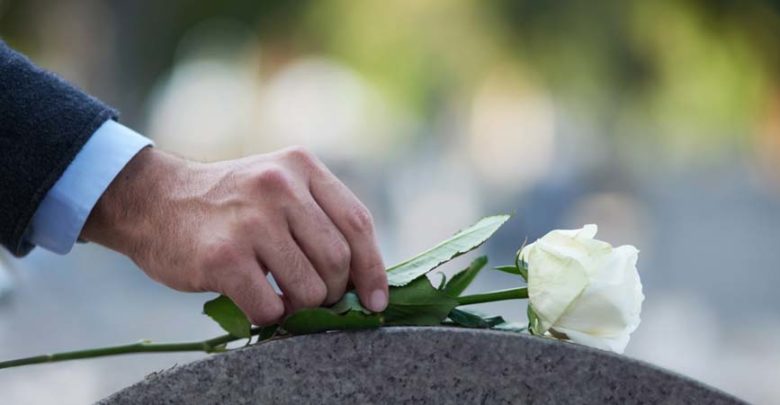 Θρήνος για την 17χρονη Ευαγγελία Καπάκου - Αύριο η κηδεία στα Τρίκαλα Θρήνος για την 17χρονη Ευαγγελία Καπάκου - Αύριο η κηδεία στα Τρίκαλα