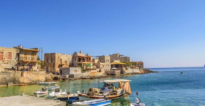 Οι 11 ελληνικοί προορισμοί που επιλέγουν οι Ρώσοι Οι 11 ελληνικοί προορισμοί που επιλέγουν οι Ρώσοι