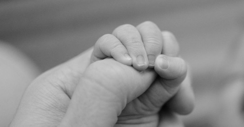 Κατέληξε το βρέφος που είχε προσβληθεί από γρίπη στα Τρίκαλα Κατέληξε το βρέφος που είχε προσβληθεί από γρίπη στα Τρίκαλα