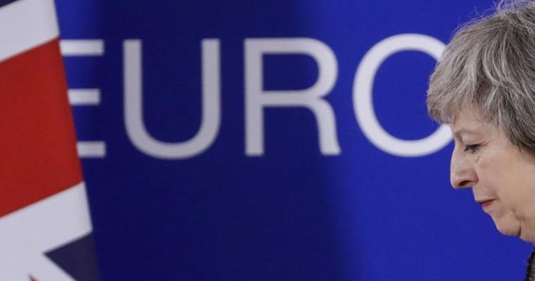 Στα πρόθυρα συνταγματικής κρίσης η Μ. Βρετανία Στα πρόθυρα συνταγματικής κρίσης η Μ. Βρετανία