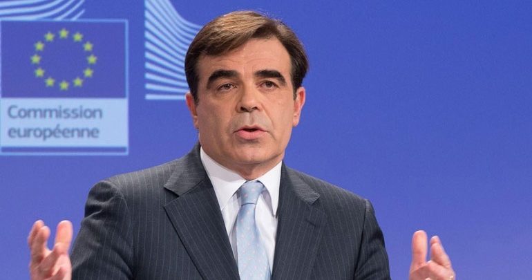 Διαψεύδει ο Σχοινάς: Η απειλή για βομβα δεν αφορούσε το κτήριο της Κομισιόν Διαψεύδει ο Σχοινάς: Η απειλή για βομβα δεν αφορούσε το κτήριο της Κομισιόν