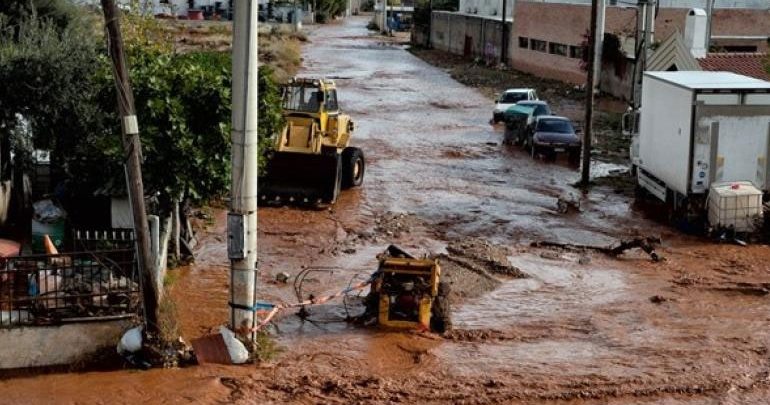 Παράσταση Πολιτικής Αγωγής στην ανάκριση για την πλημμύρα στη Μάνδρα θα δηλώσουν οι συγγενείς επτά θυμάτων Παράσταση Πολιτικής Αγωγής στην ανάκριση για την πλημμύρα στη Μάνδρα θα δηλώσουν οι συγγενείς επτά θυμάτων